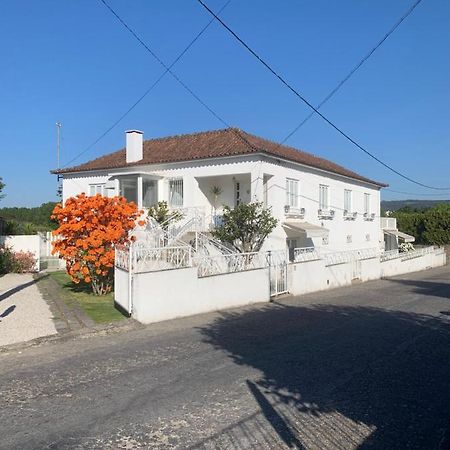 Casa Das Uveiras Pacos de Ferreira Extérieur photo